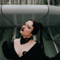 Domina Moir - Foto 8 von 19